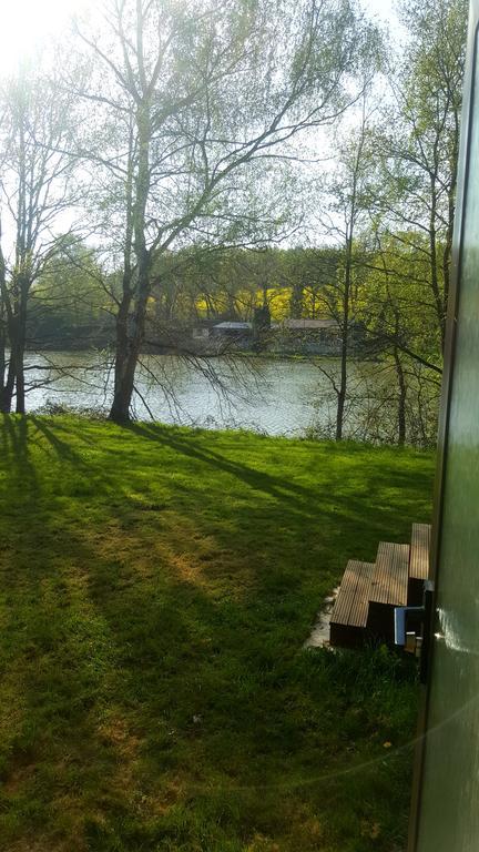Camping De La Reuille Flere-la-Riviere Екстериор снимка