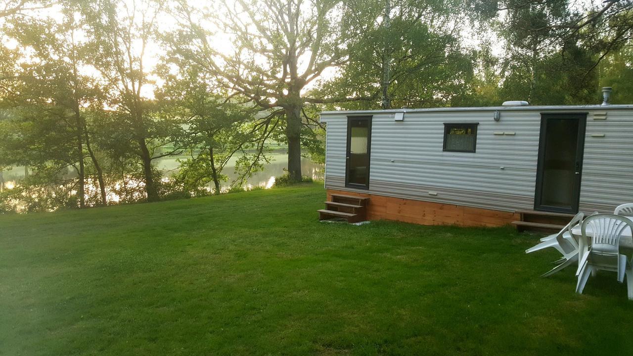 Camping De La Reuille Flere-la-Riviere Екстериор снимка