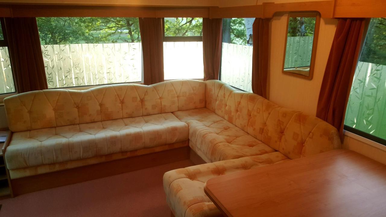 Camping De La Reuille Flere-la-Riviere Екстериор снимка